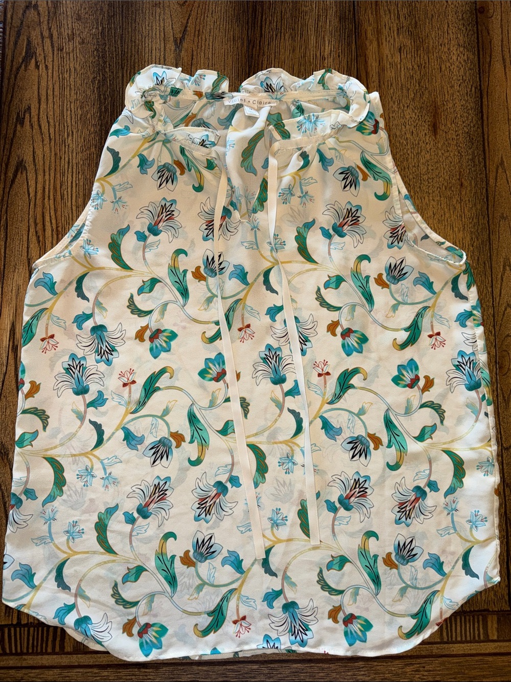 Violet & Claire Sleeveless Floral Ruffle-Neck Blouse - White with Teal & Green